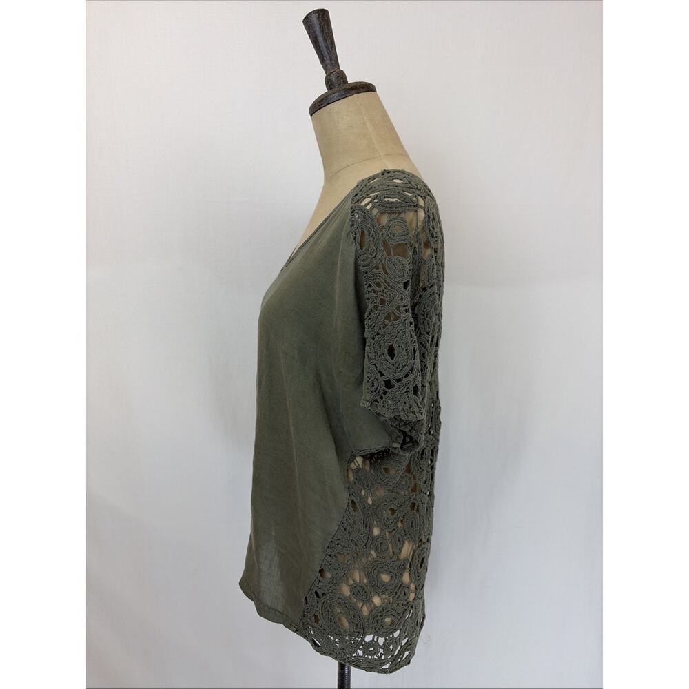 NWT XCVI Green Linen Crochet Short Sleeve High Low Hem Top SMALL #0653 - Picture 2 of 7